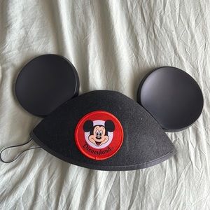 NWOT Mickey Mouse Disneyland Hat